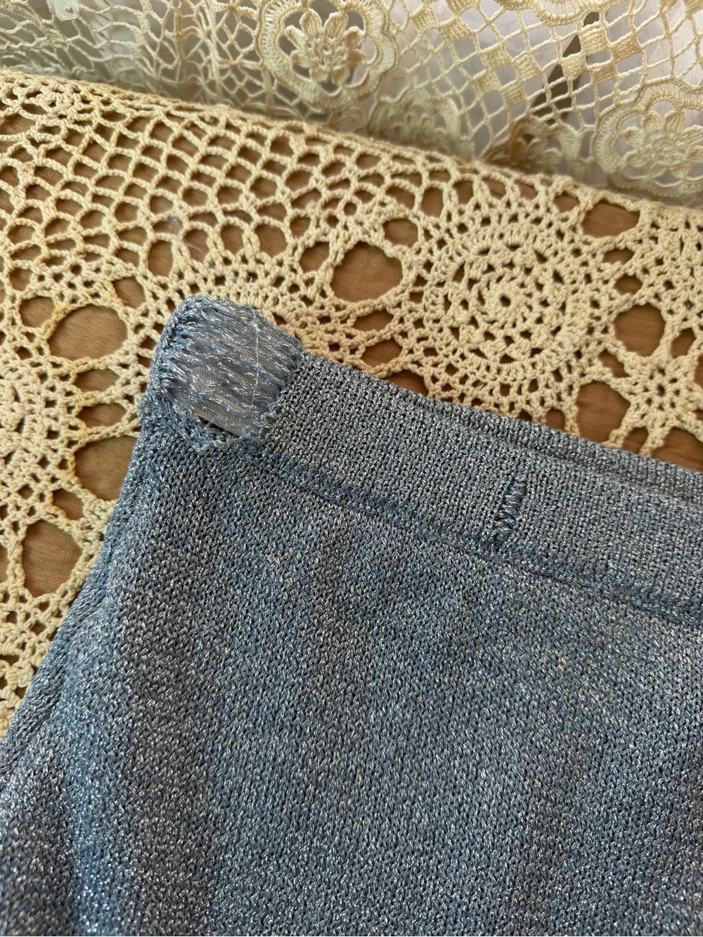 House of Harlow 1960 Light Gray Knit Cropped Tank and skirt - Picture 7 of 13